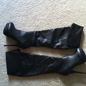 👢Sexy platform 👢just reduced!!