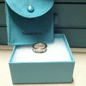 Tiffany sterling silver ring size 6