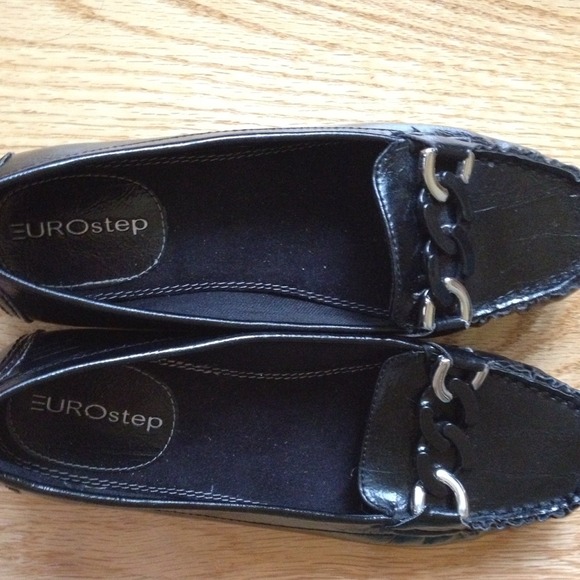 Black flats