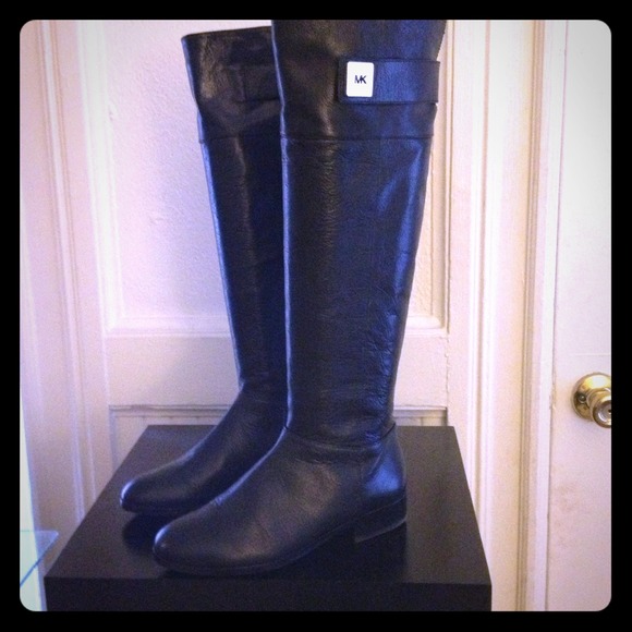 ⛔FINAL REDUCTION⛔Michael Kors  Devenport boots