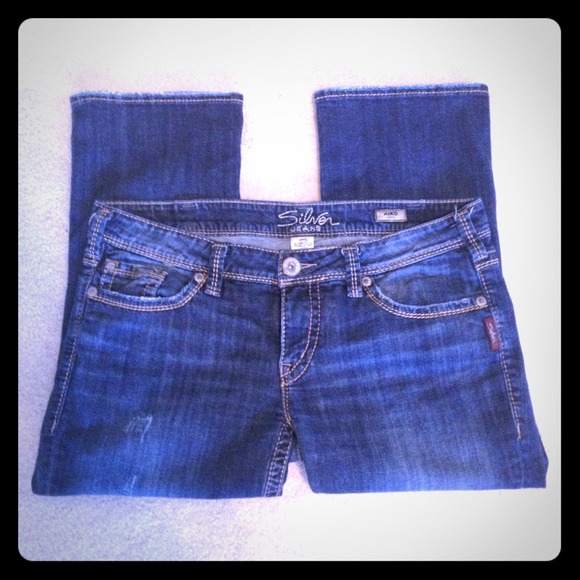 **SOLD**   "Silver" brand premium denim capris