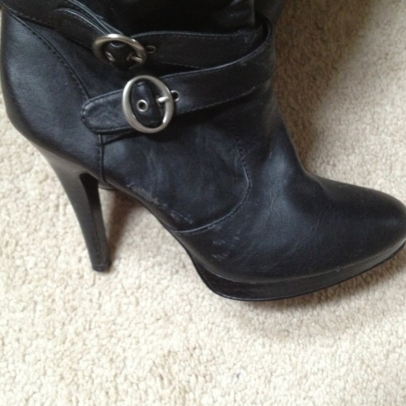 REDUCED....Beautiful leather like knee boots - Picture 2 of 2
