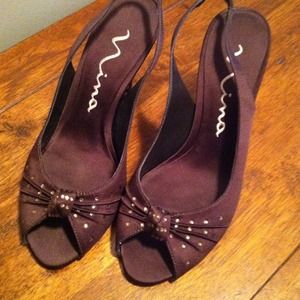 Nina 3" brown and gold heels