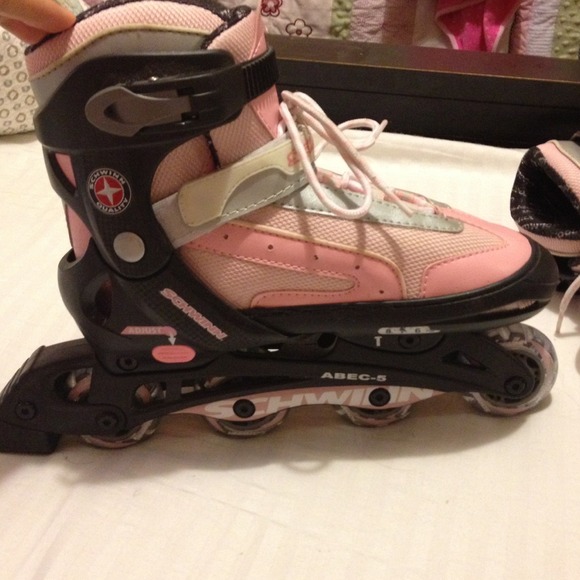 Pink Schwinn roller blades