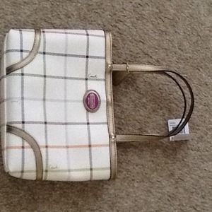 New coach purse! Never used, tags on!