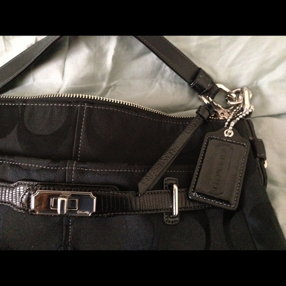 💢💢SOLD💢💢 Perfect condition authentic coach bag - Picture 2 of 4
