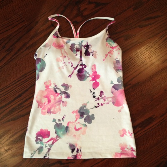 Lululemon Power Y Tank in Floral Pattern