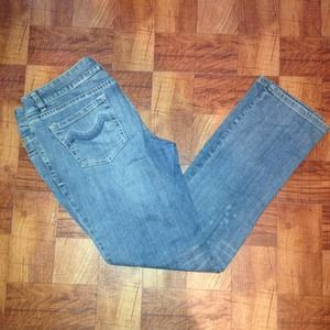 Destroyed Jeans