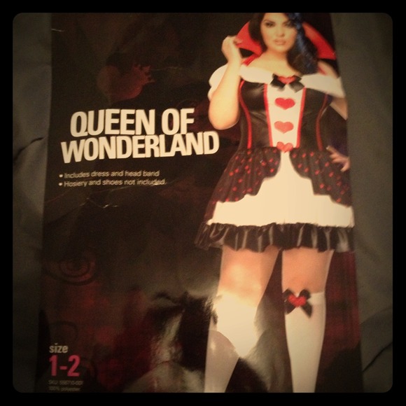 ✋Sold in bundle✋Queen of hearts plus size costume