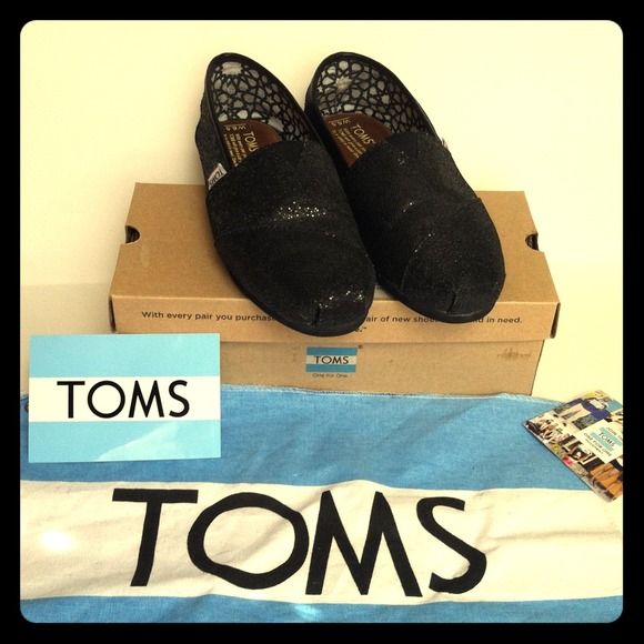 Black Glitter Toms (100% authentic)
