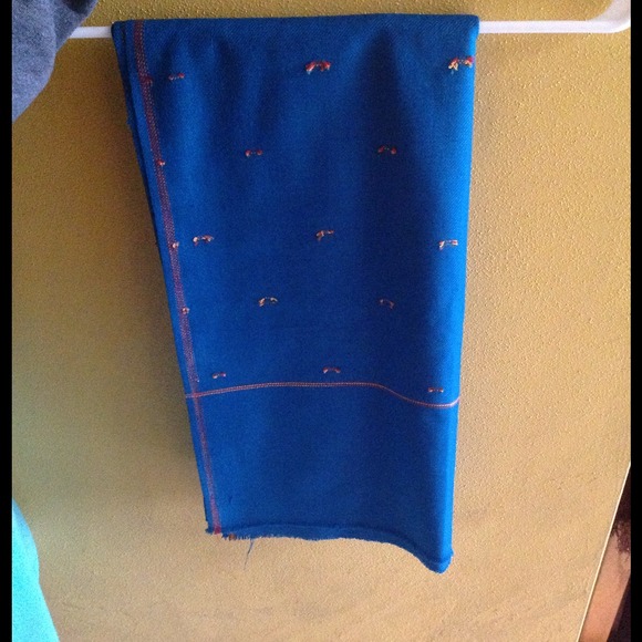 Brand new GREEN shawl