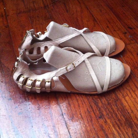 L.A.M.B sandals size 6