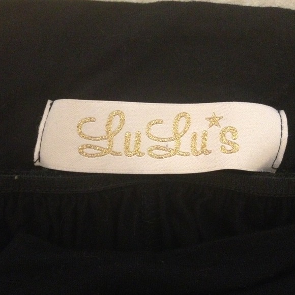 *SOLD in bundle* Lulus high low hem skirt