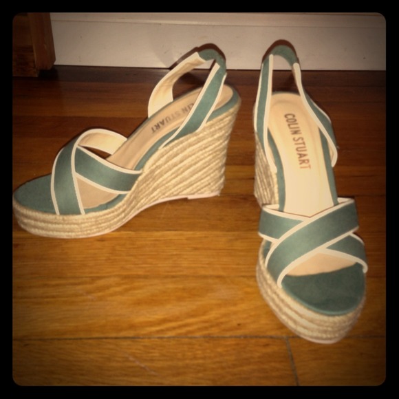 Brand New Colin Stuart wedges size 5