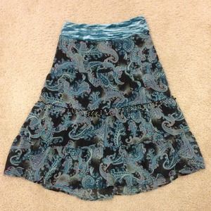 Blue skirt below knee 👍