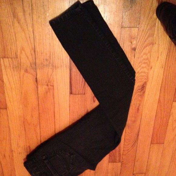 Black denim jeans size 1 but fits closer to a 3