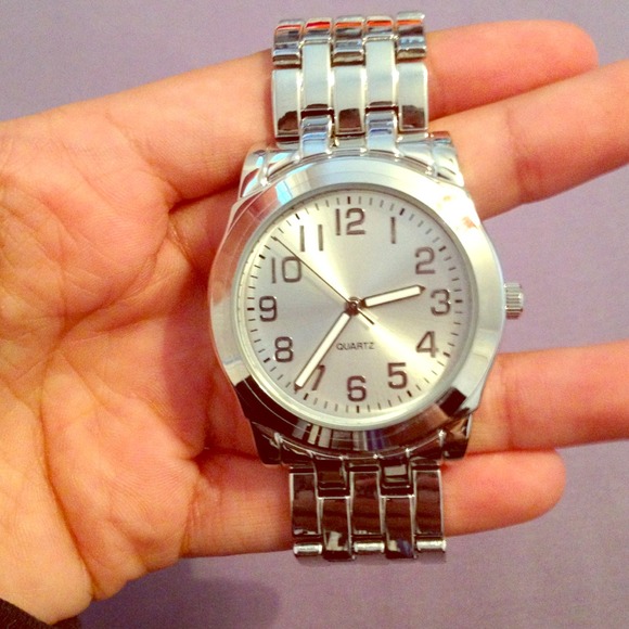 🚫RESERVED🚫 Beautiful silver watch!