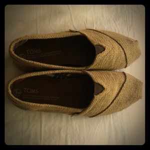 TOMS shoes