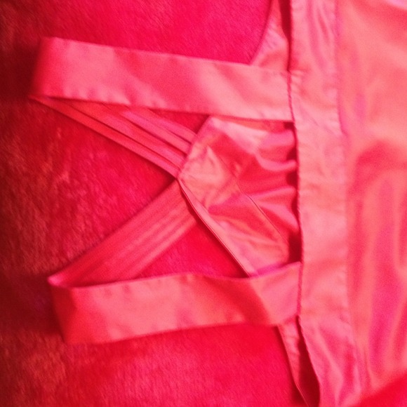 Tank - Picture 3 of 3