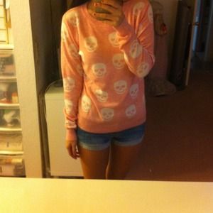 NWOT Pink skull sweater