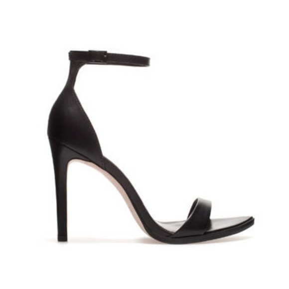 🔴SOLD🔴Zara Leather Basic Sandal