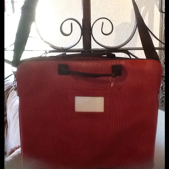 🌺🌺RESERVED FOR SSANG88Faux leather computer bag