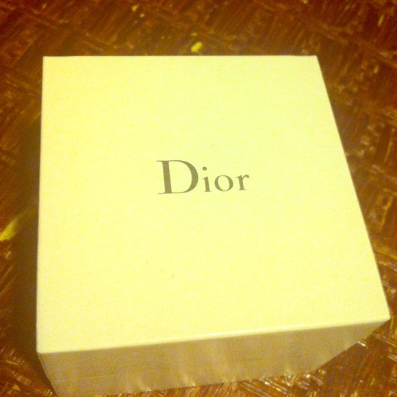Dior costume ring size 5 - Picture 1 of 3
