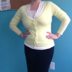 *** Gorgeous New York & Co Bright yellow Cardigan*