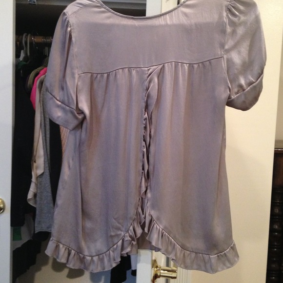 Pretty Back Guess Top - Picture 2 of 3