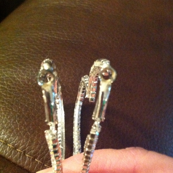 🎉Reduced🎉 Cute 💗shaped earrings! - Picture 2 of 2