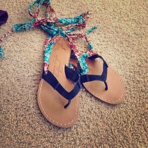 American eagle wrap sandles