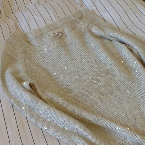 Forever 21 sequin lightweight sweater