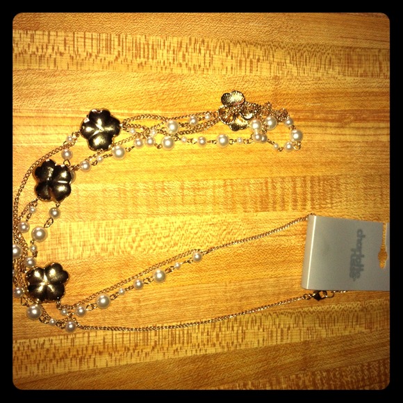 ❌GIFTED❌NWT gold & pearl necklace