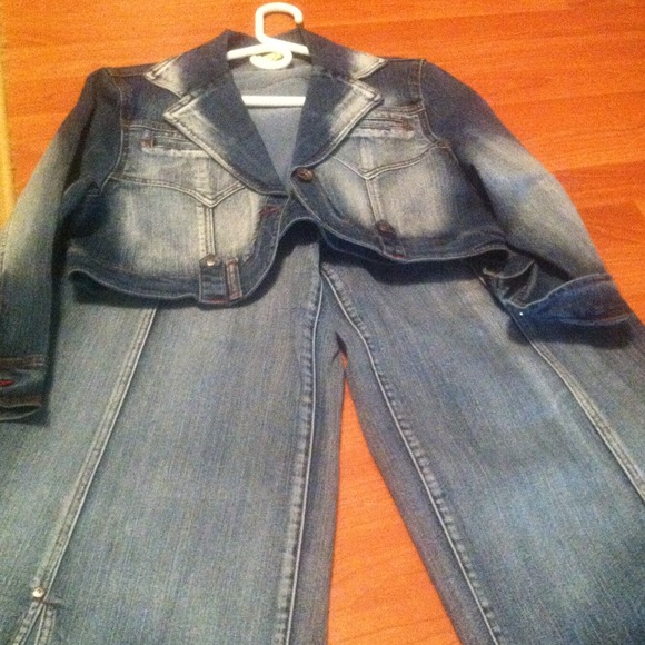 Blue jean outfit - Picture 3 of 3
