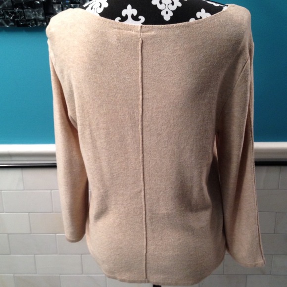 ❌SOLD❌in bundle Armani Exchange Cream Tone Sweater - Picture 3 of 4