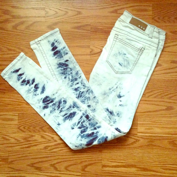 Acid Washed Jeans