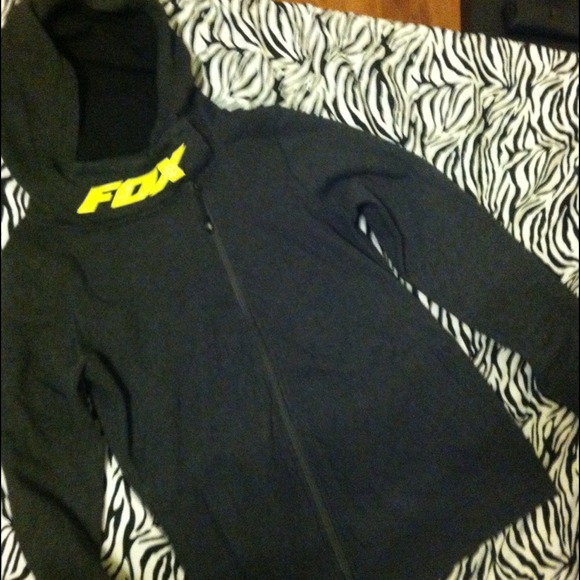 ⭐TRADED :) ⭐ fox hoodie and floral Nollie top!