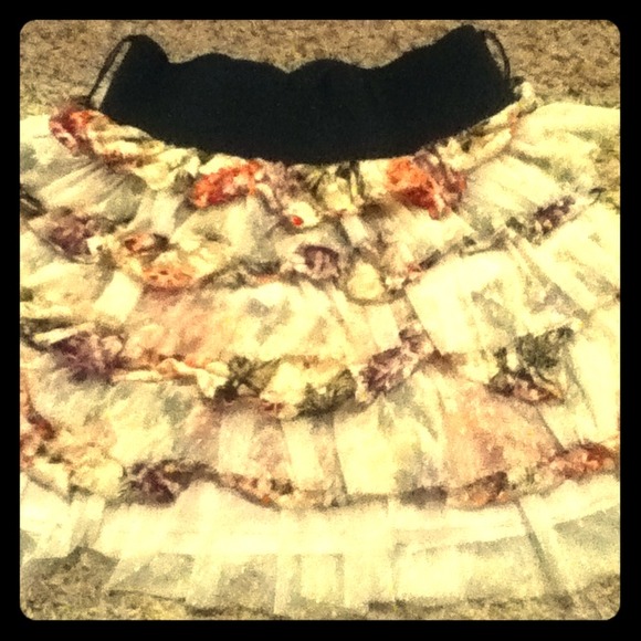 Floral print skirt