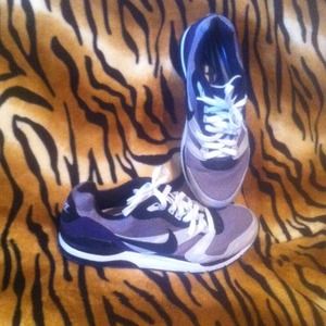 💥SOLD💥Nike NYX Twilight Runner Si