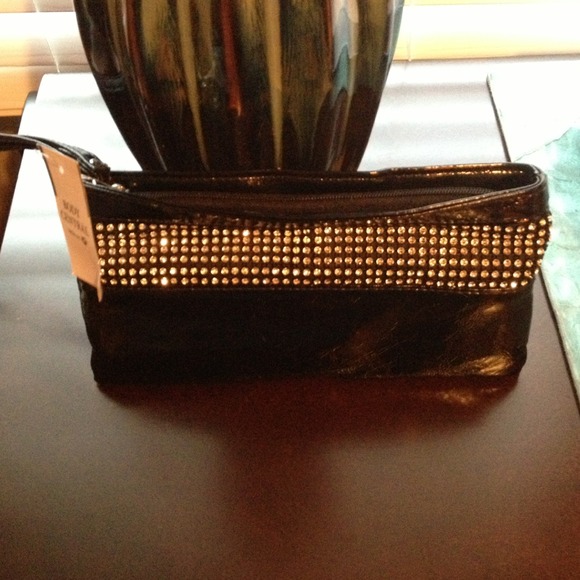 SOLD🚫🚫🚫Rhinestone Leather clutch