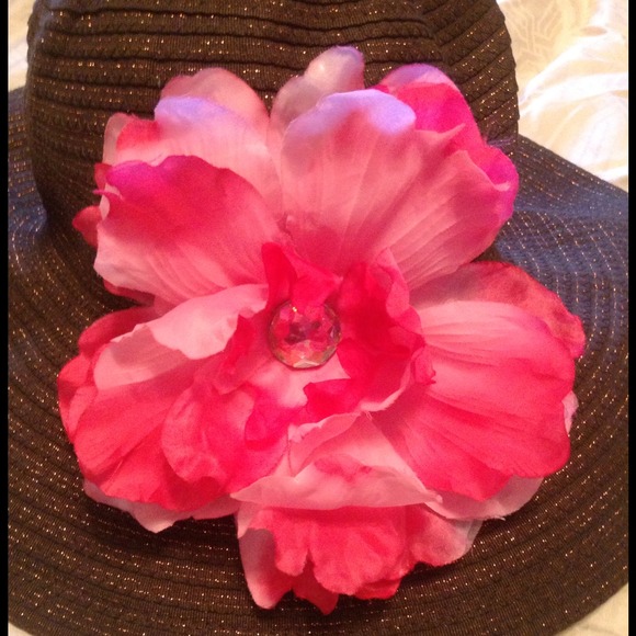 🚫SOLD🚫Beach hat! ☀