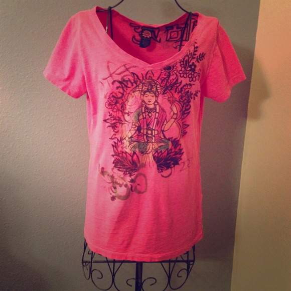 🚫Sold🚫🌼LUCKY BRAND t-shirt - medium