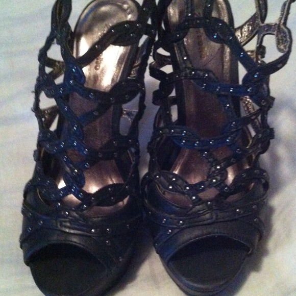 Zigi Soho Platform Heels - Picture 2 of 4