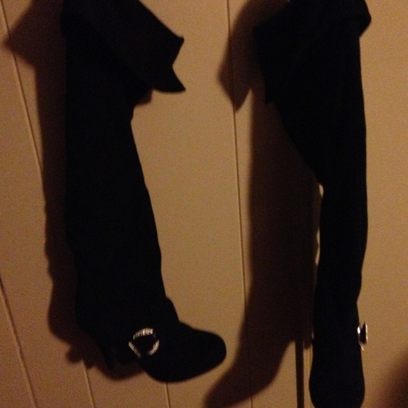 Black boots