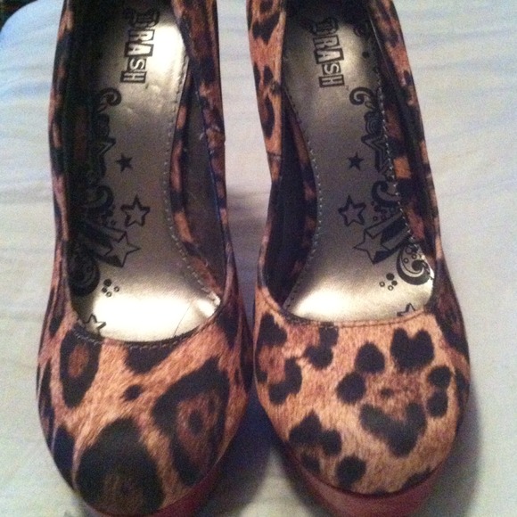 High Heels - Picture 3 of 3