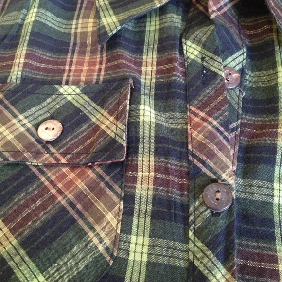 Plaid button down top - Picture 2 of 3