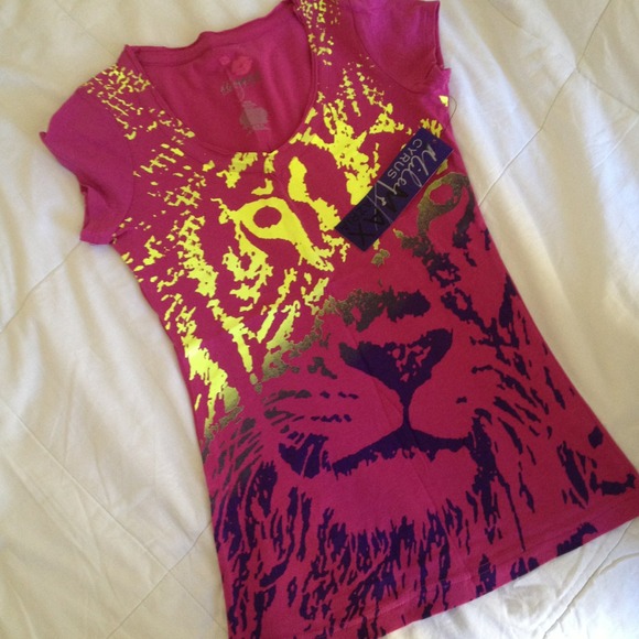 Vibrant top