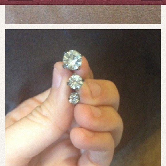 Studs hold/selling