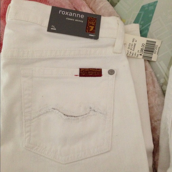 7 White Skinny Jeans. - Picture 1 of 2