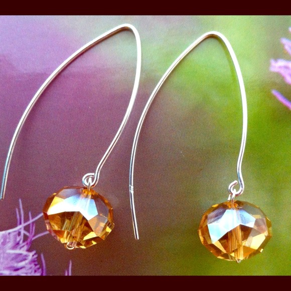 🎀Sold in Bundle🎀 Swarovski Crystal Earrings